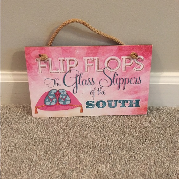 Other - ❤️️ Flip Flop Hanging Wall Decor